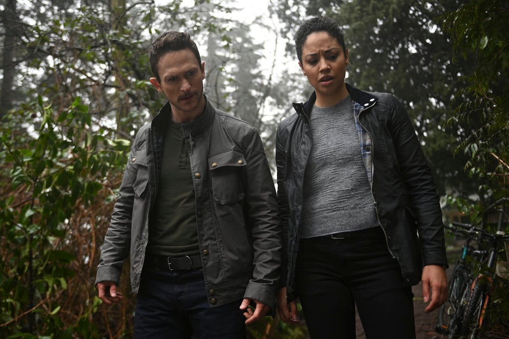 Debris Season 1 Episode 1, "Pilot"