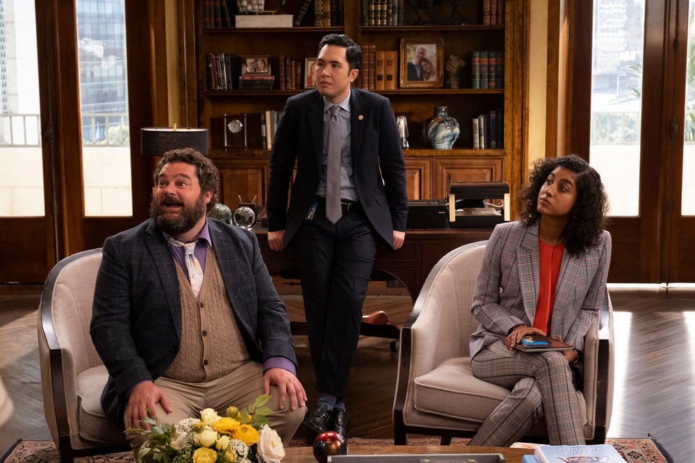 Mr. Mayor Season 1 Episode 7, "Avocado Crisis"