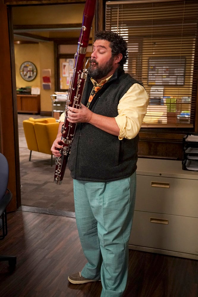 Mr. Mayor Season 1 Episode 8, "Hearts Before Parts"