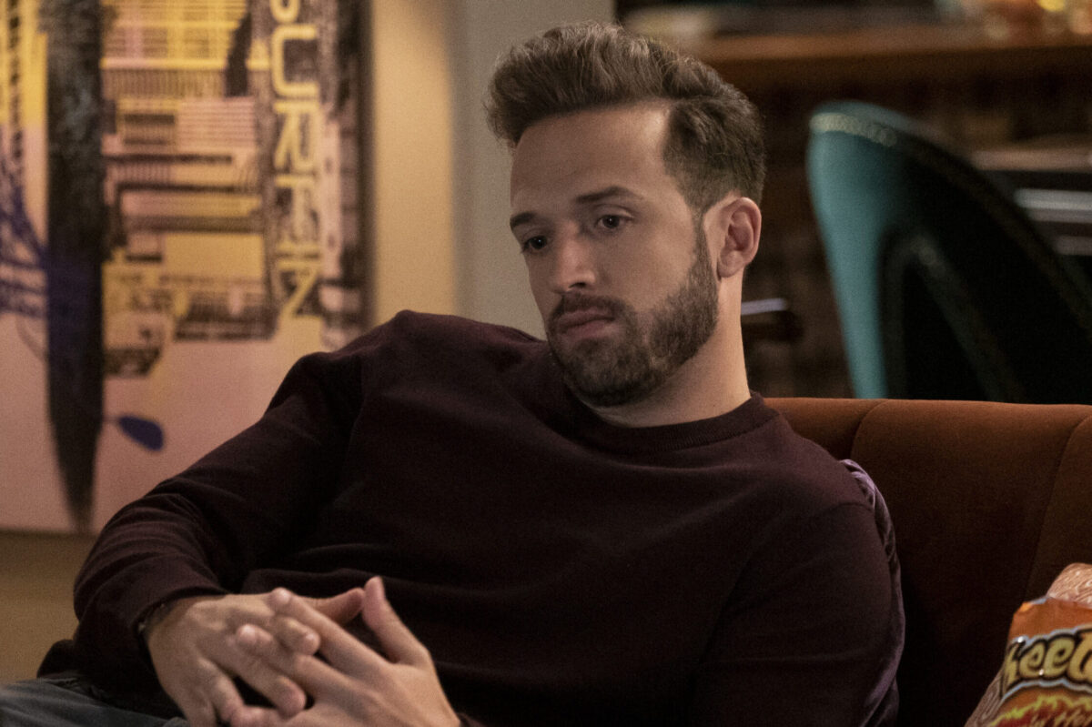 GROWN-ISH - “Hard Place” HENRI ESTEVE | Tell-Tale TV GROWN-ISH - “Hard Place” HENRI ESTEVE