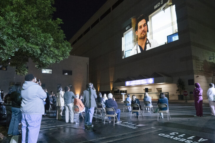  Grey’s Anatomy Review: It’s All Too Much (Season 17 Episode 8) 