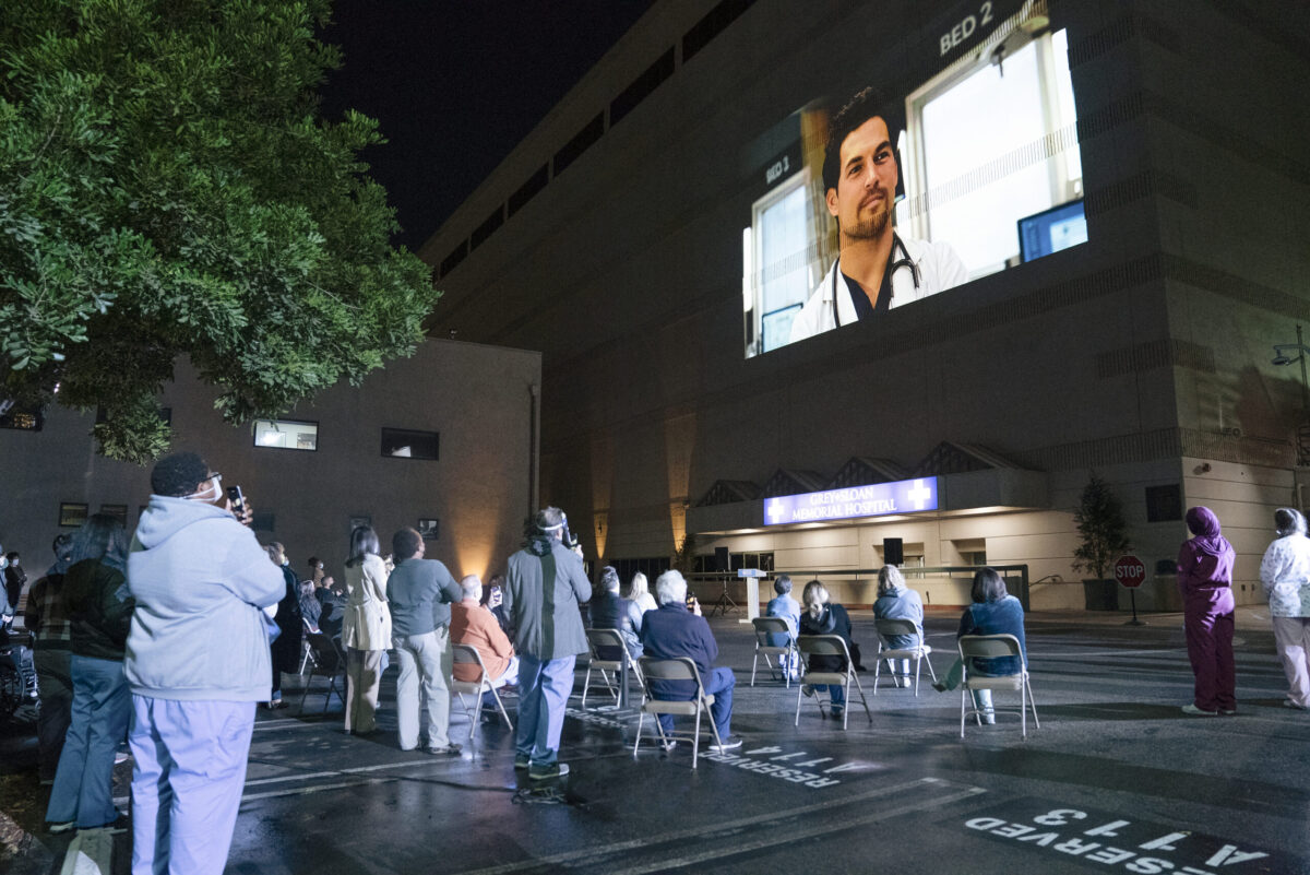 Grey's Anatomy Review: It's All Too Much (Season 17 Episode 8)