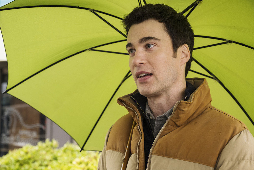 Resident Alien - Season 1 Episode 7- The Green Glow