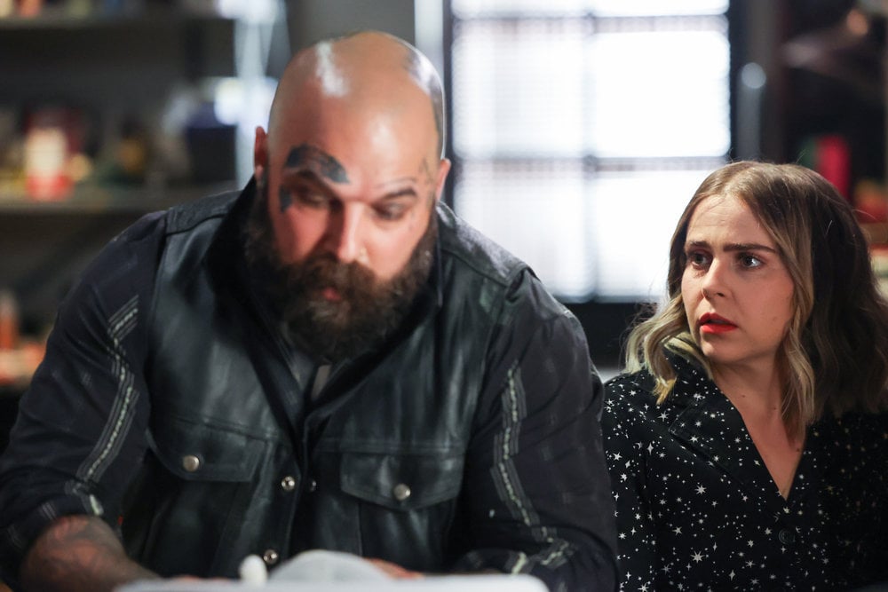 Good Girls - Season 4 Episode 5 - The Banker