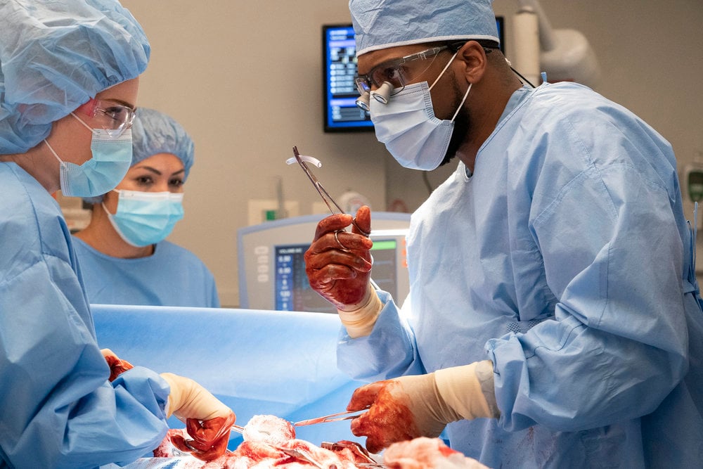 New Amsterdam Season 3 Episode 5, "Blood Sweat & Tears"