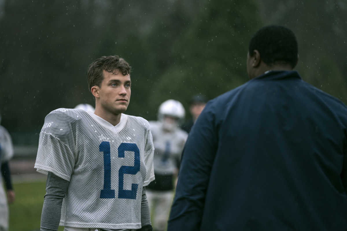 Superman & Lois Season 1 Episode 3, "The Perks of Not Being a Wallflower"