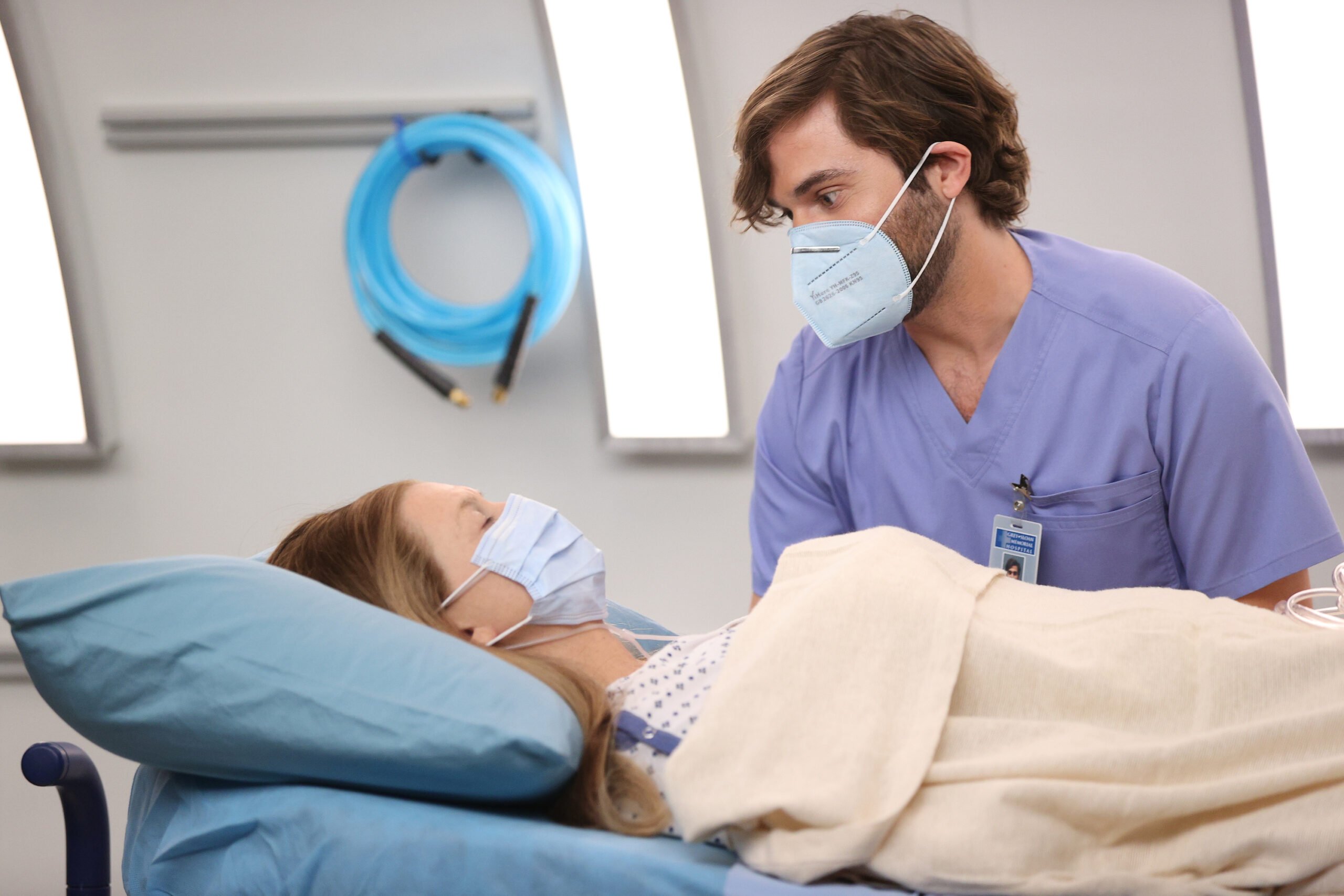 Grey s Anatomy Saison 17 épisode 12 Grey's Anatomy Review: Sign O' the Times (Season 17 Episode 12)