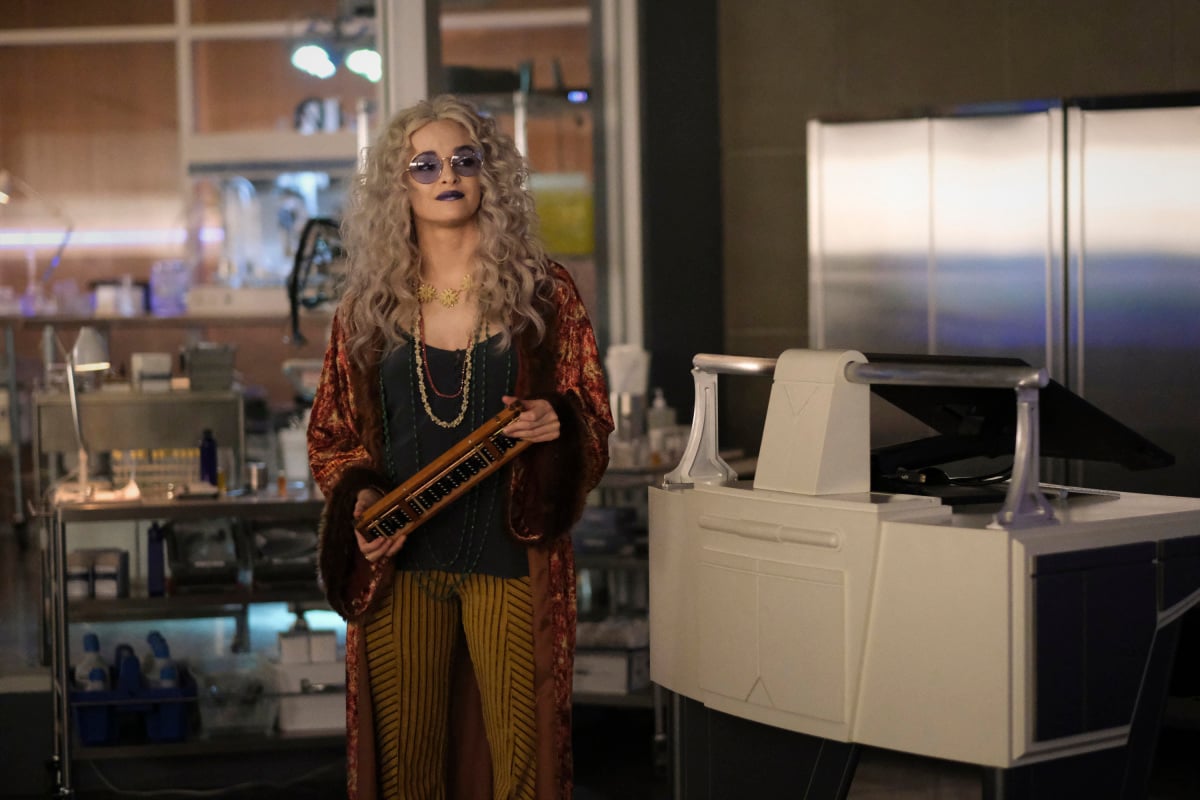 The Flash Season 7 Episode 6, "The One With The Nineties" | Tell-Tale TV The Flash Season 7 Episode 6, "The One With The Nineties"