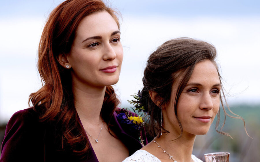 Wynonna Earp Season 4 Episode 12 | Tell-Tale TV Wynonna Earp Season 4 Episode 12