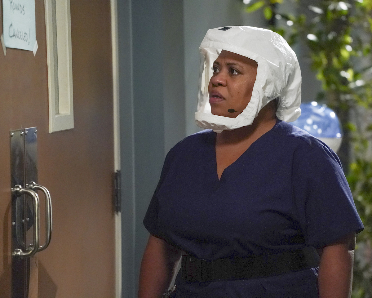Grey's Anatomy Season 17 Episode 17, “Someone Saved My Life Tonight”