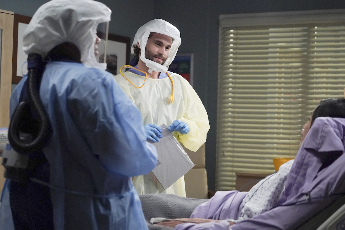 Grey's Anatomy Season 17 Episode 17, “Someone Saved My Life Tonight”
