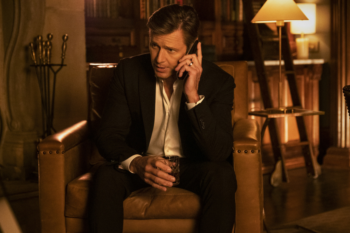 Dynasty Season 4 Episode 1, "That Unfortunate Dinner"