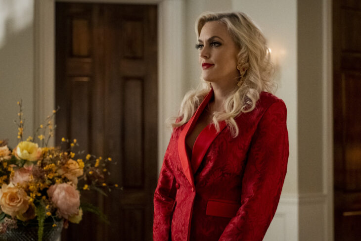 Dynasty Season 4 Episode 1, "That Unfortunate Dinner"