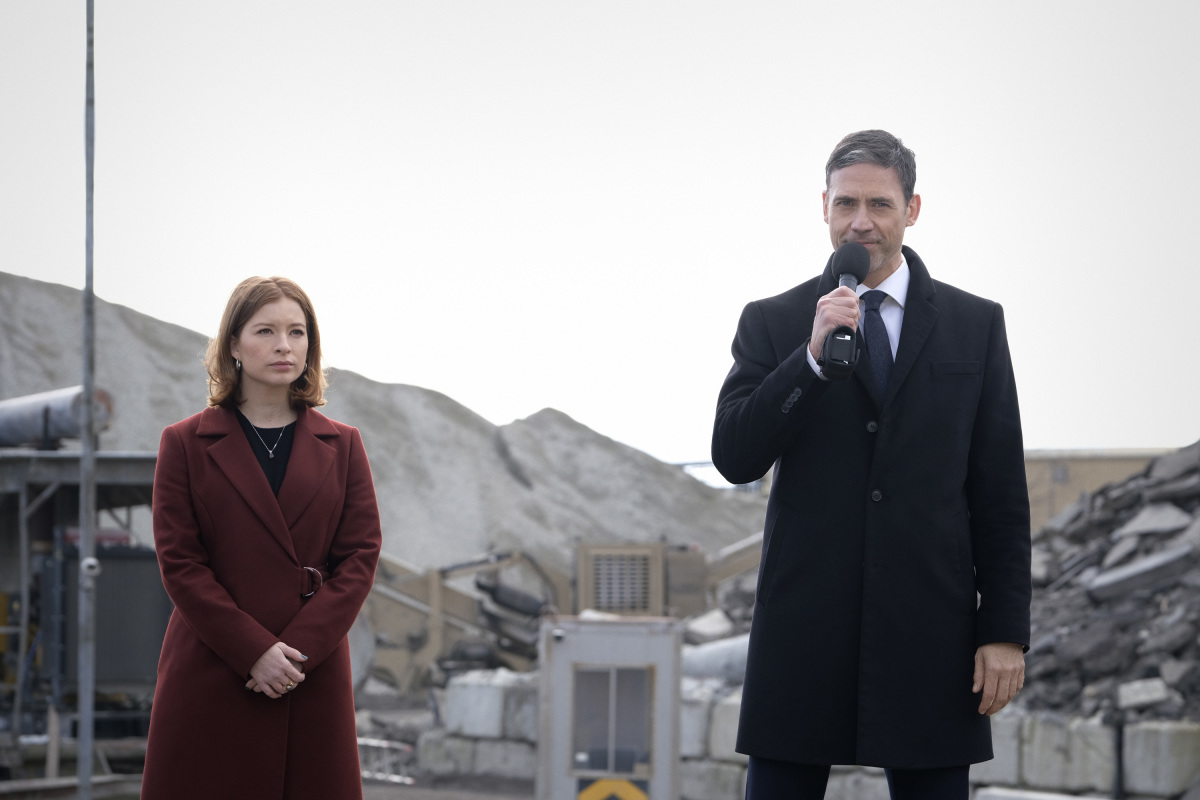 Superman & Lois Season 1 Episode 6, "Broken Trust" | Tell-Tale TV Superman & Lois Season 1 Episode 6, "Broken Trust"