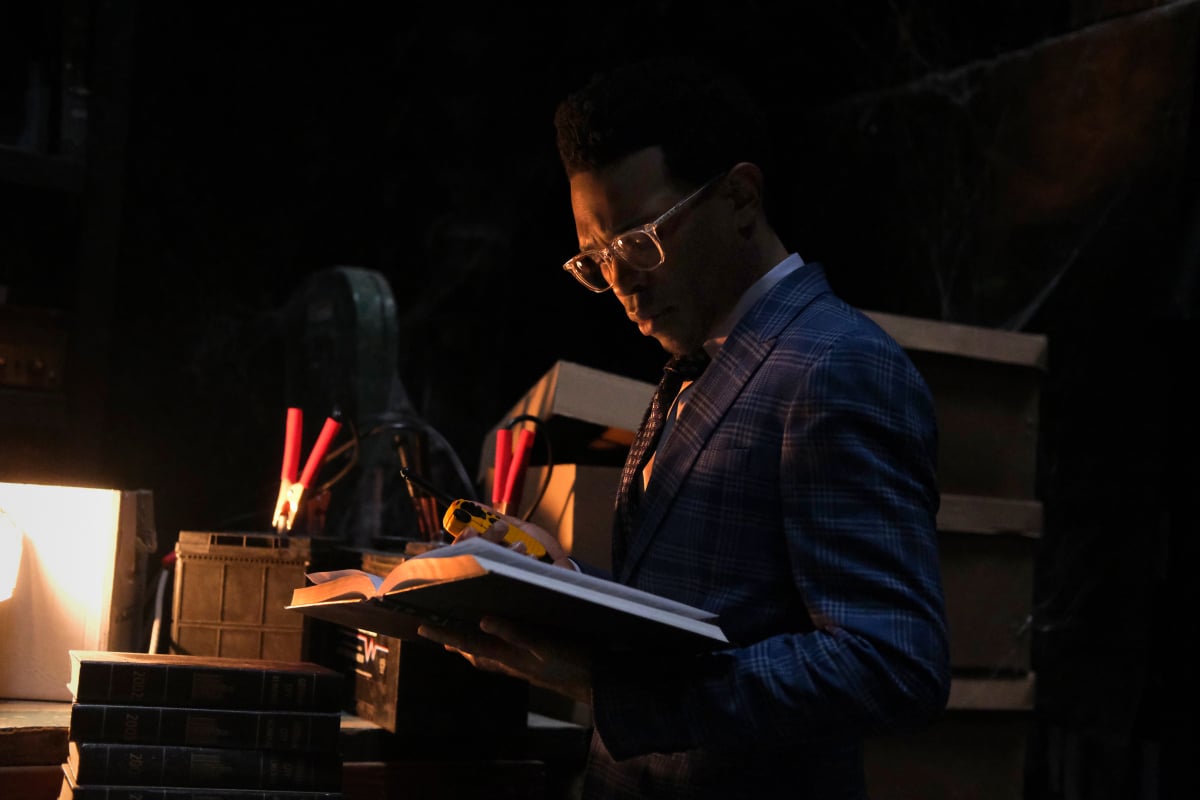 Batwoman Season 2 Episode 18, "Power" | Tell-Tale TV Power
