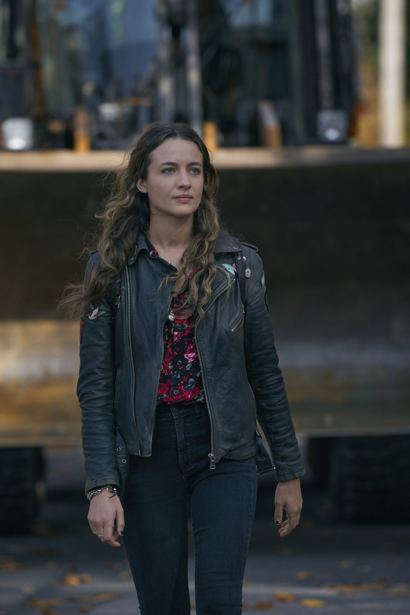 The Republic of Sarah Season 1 Episode 1, "Pilot"