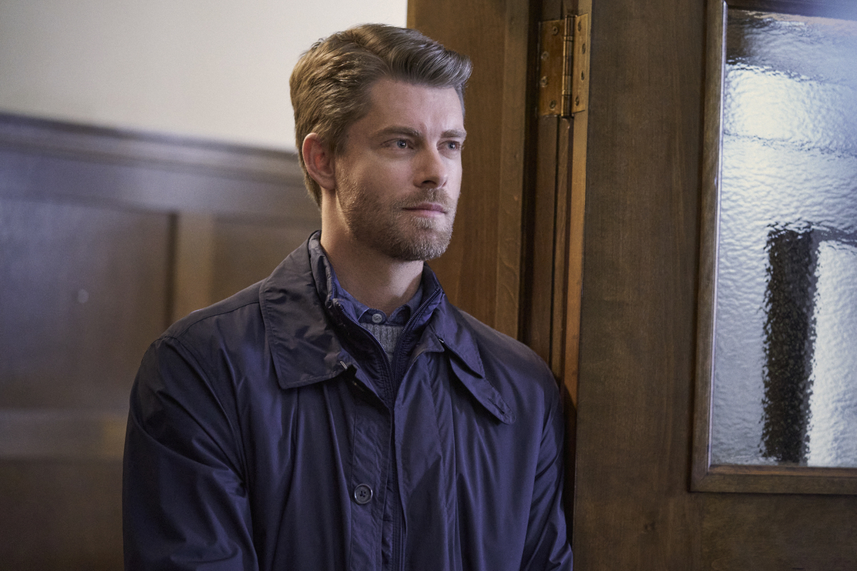 The Republic of Sarah Review Pilot (Season 1 Episode 1)