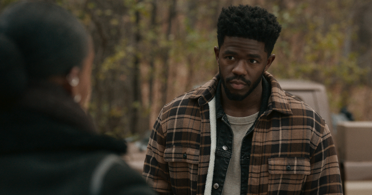 The Republic of Sarah Season 1 Episode 3, “The Lines Between Us”