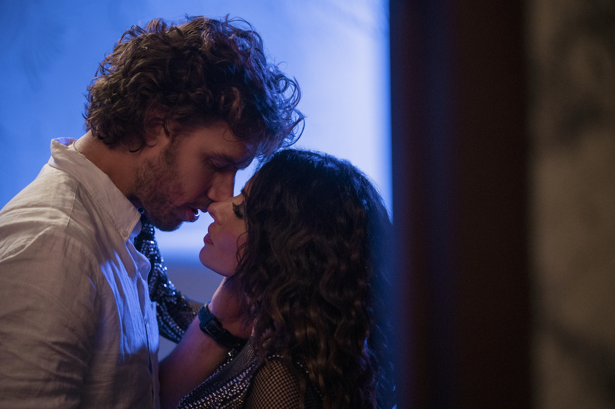 Sex/Life Season 1 Episode 5