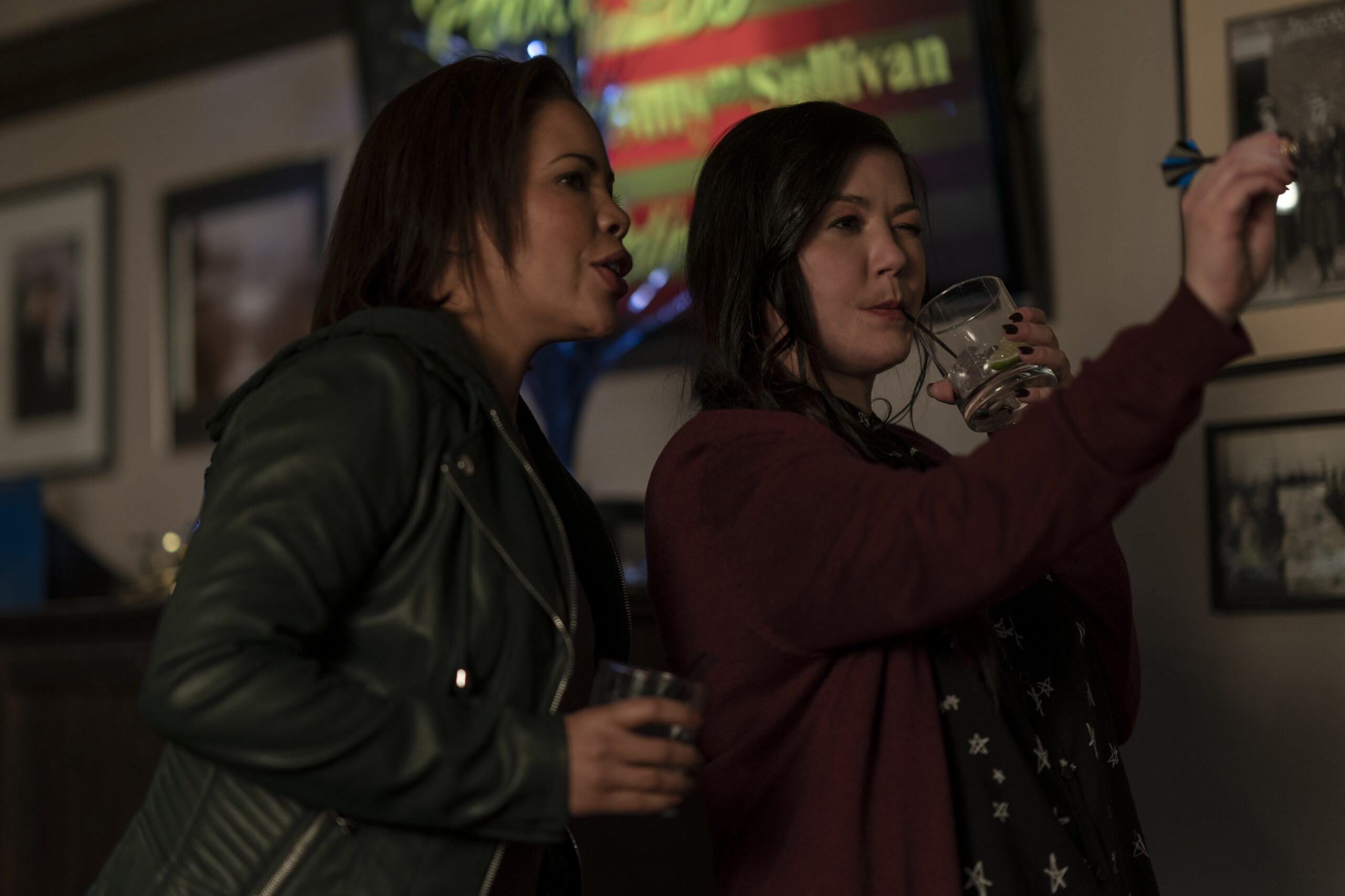 Kevin Can F*** Himself - Season 1 Episode 6