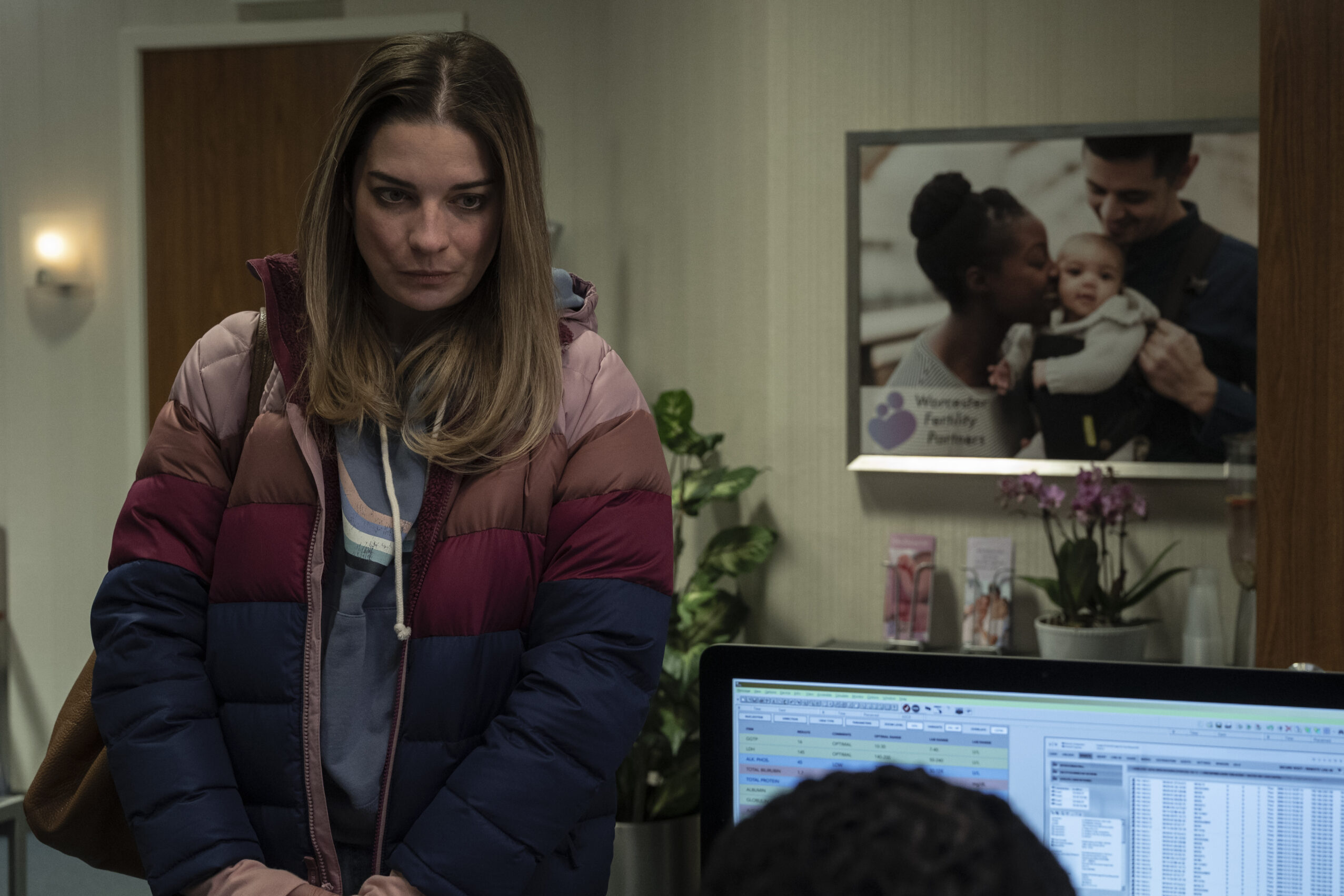 Kevin Can F**k Himself Review: Broken (Season 1 Episode 7)