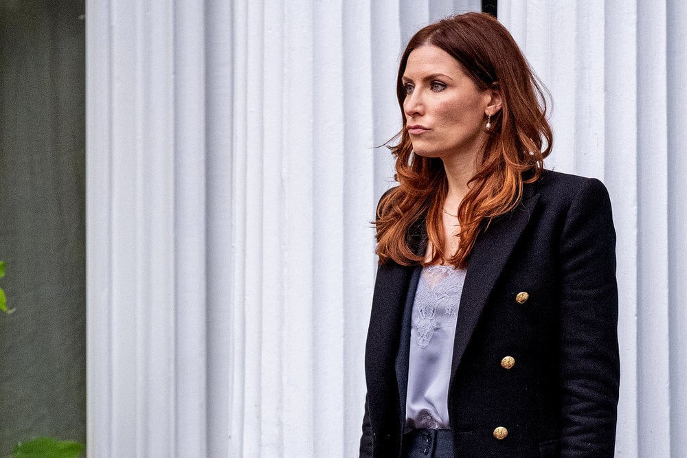 SurrealEstate - Season 1 Episode 6 - Roman Six