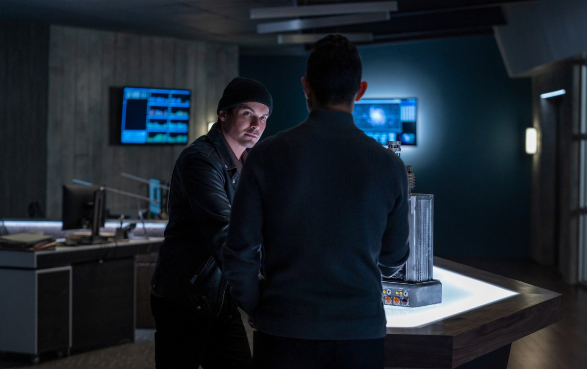 Black Hole Sun Preview — Roswell, New Mexico Season 3 Episode 3: Black Hole Sun Roswell, New Mexico Season 3 Episode 3, "Black Hole Sun"