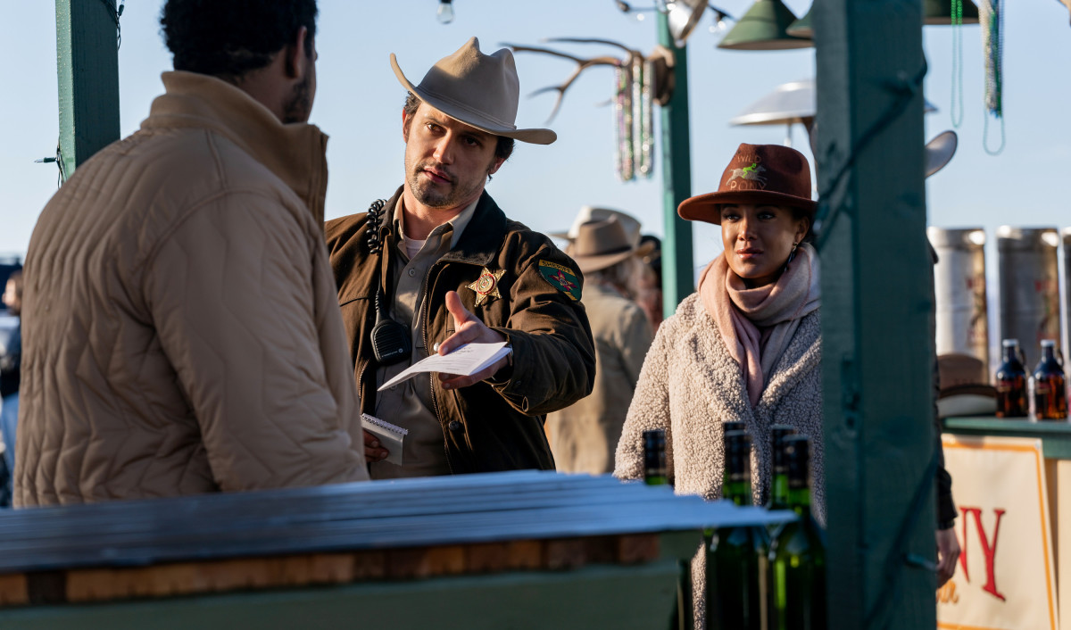 Black Hole Sun Preview — Roswell, New Mexico Season 3 Episode 3: Black Hole Sun Roswell, New Mexico Season 3 Episode 3, "Black Hole Sun"