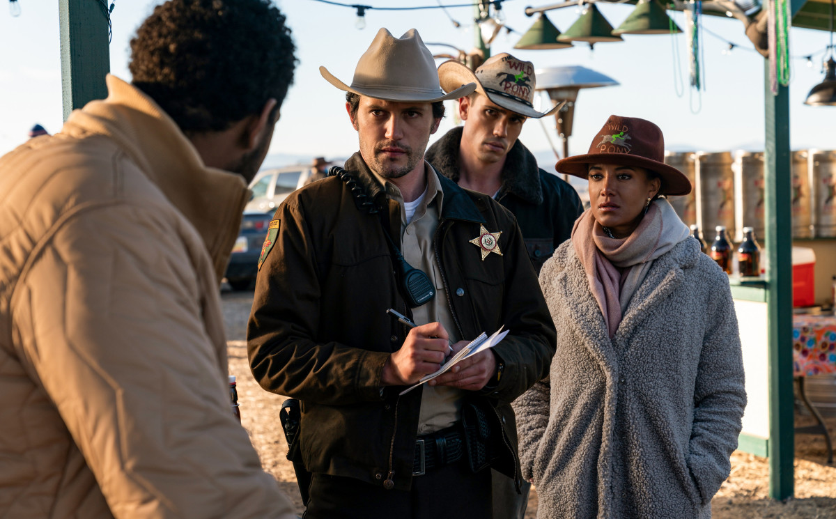 Black Hole Sun Preview — Roswell, New Mexico Season 3 Episode 3: Black Hole Sun Roswell, New Mexico Season 3 Episode 3, "Black Hole Sun"