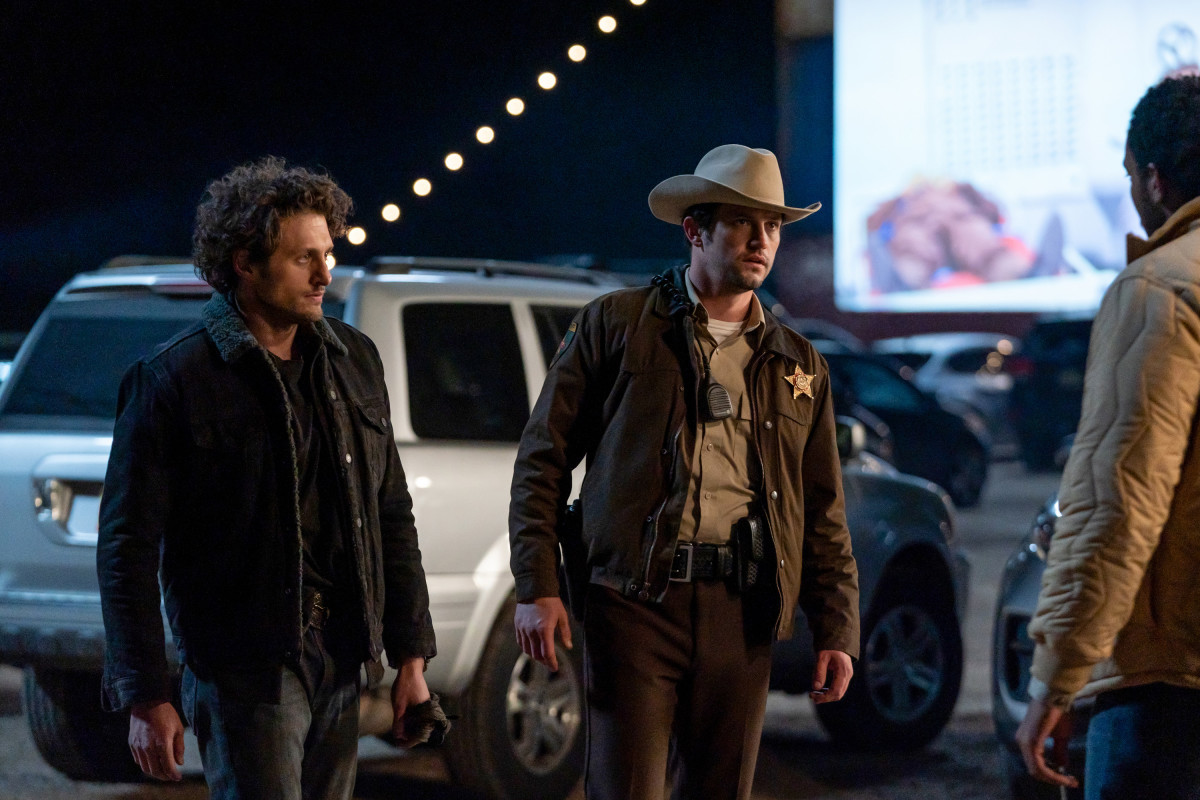 Black Hole Sun Preview — Roswell, New Mexico Season 3 Episode 3: Black Hole Sun Roswell, New Mexico Season 3 Episode 3, "Black Hole Sun"