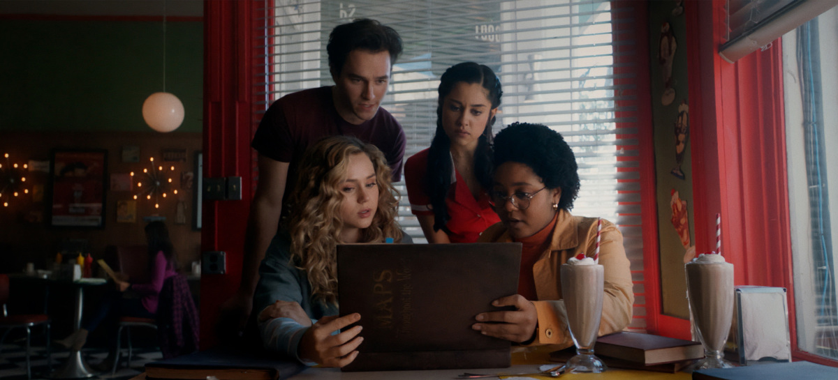 Stargirl Season 2 Episode 4