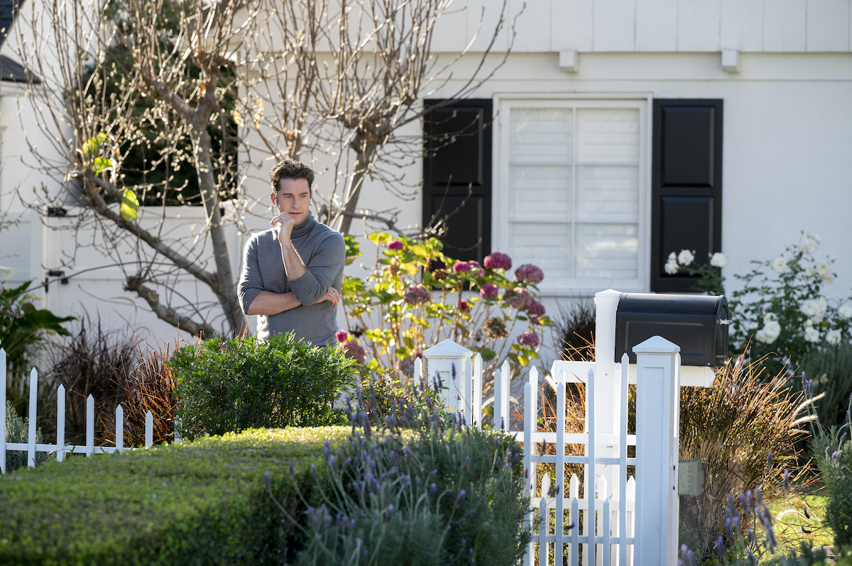 YOU Season 3 Episode 1