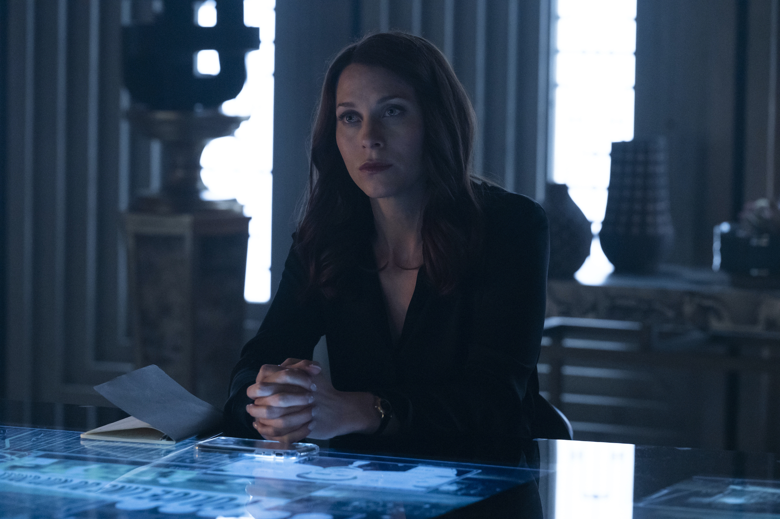 Savannah Welch Batgirl Oracle Barbara Gordon 3x06 Titans Titans Review: Lady Vic (Season 3 Episode 6)