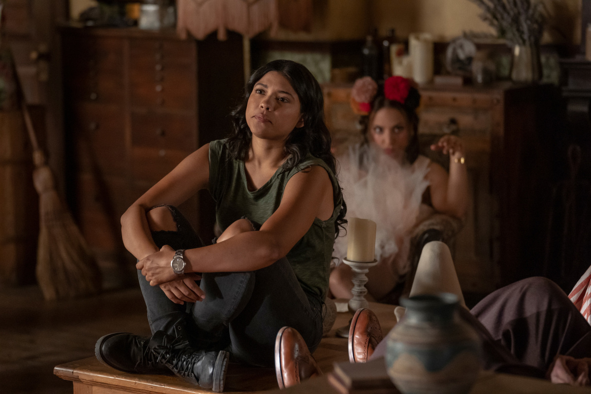 Legends of Tomorrow Season 7 Episode 1