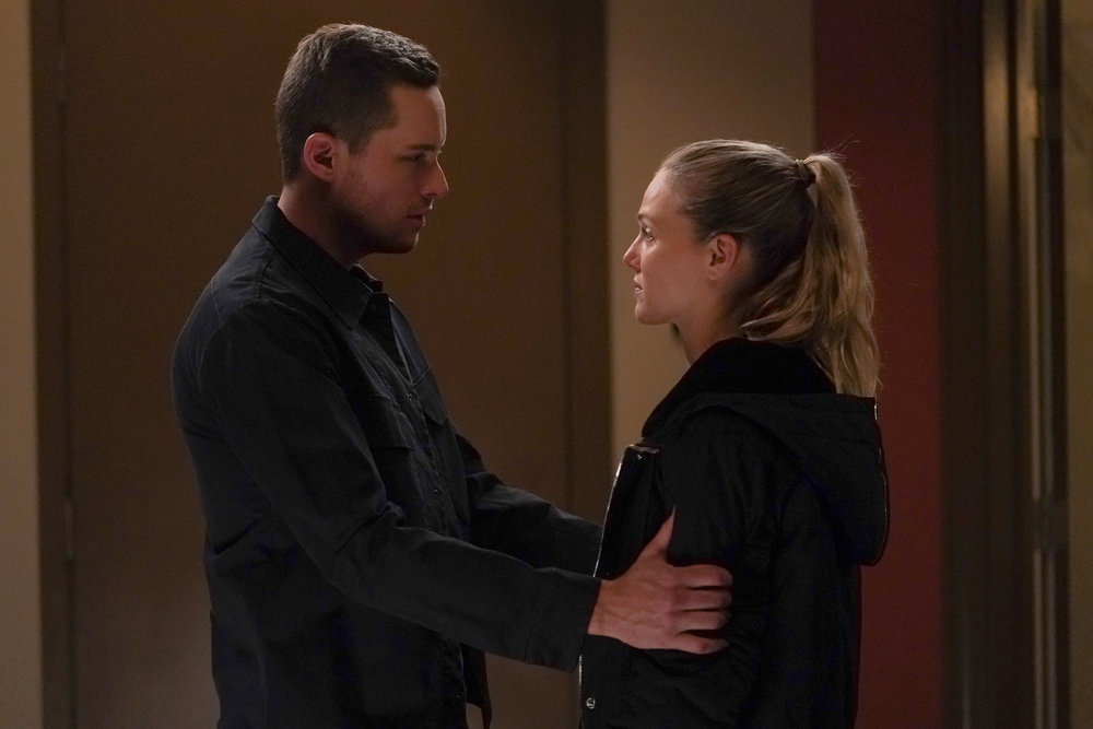 Chicago P.D. Season 8 Episode 16 | Tell-Tale TV Chicago P.D. Season 8 Episode 16