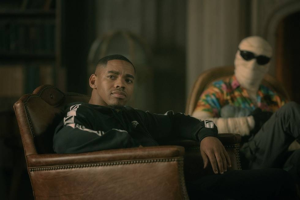 Doom Patrol Season 3 Episode 9, "Evil Patrol" - Joivan Wade, Matt Bomer | Tell-Tale TV Doom Patrol Season 3 Episode 9, "Evil Patrol" - Joivan Wade, Matt Bomer