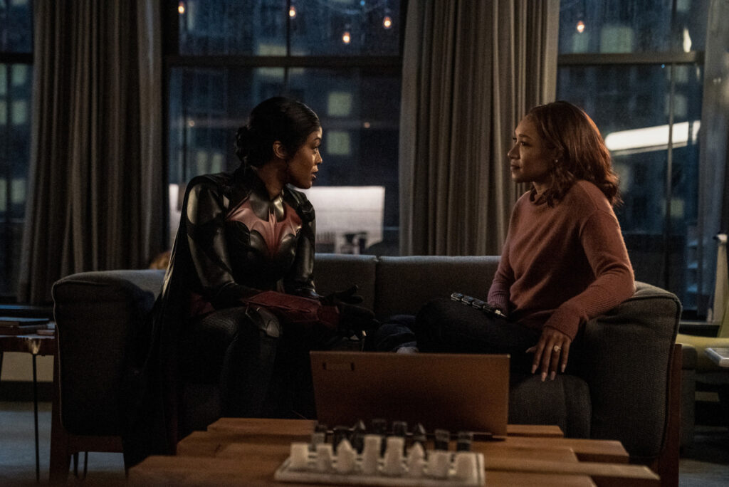 The Flash Review Armageddon Part 4 (Season 8 Episode 4)