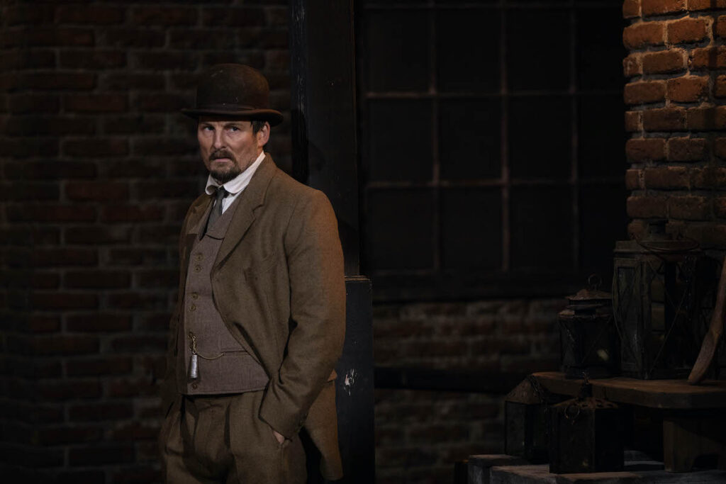 AROUND THE WORLD IN 80 DAYS Season 1 Episode 8