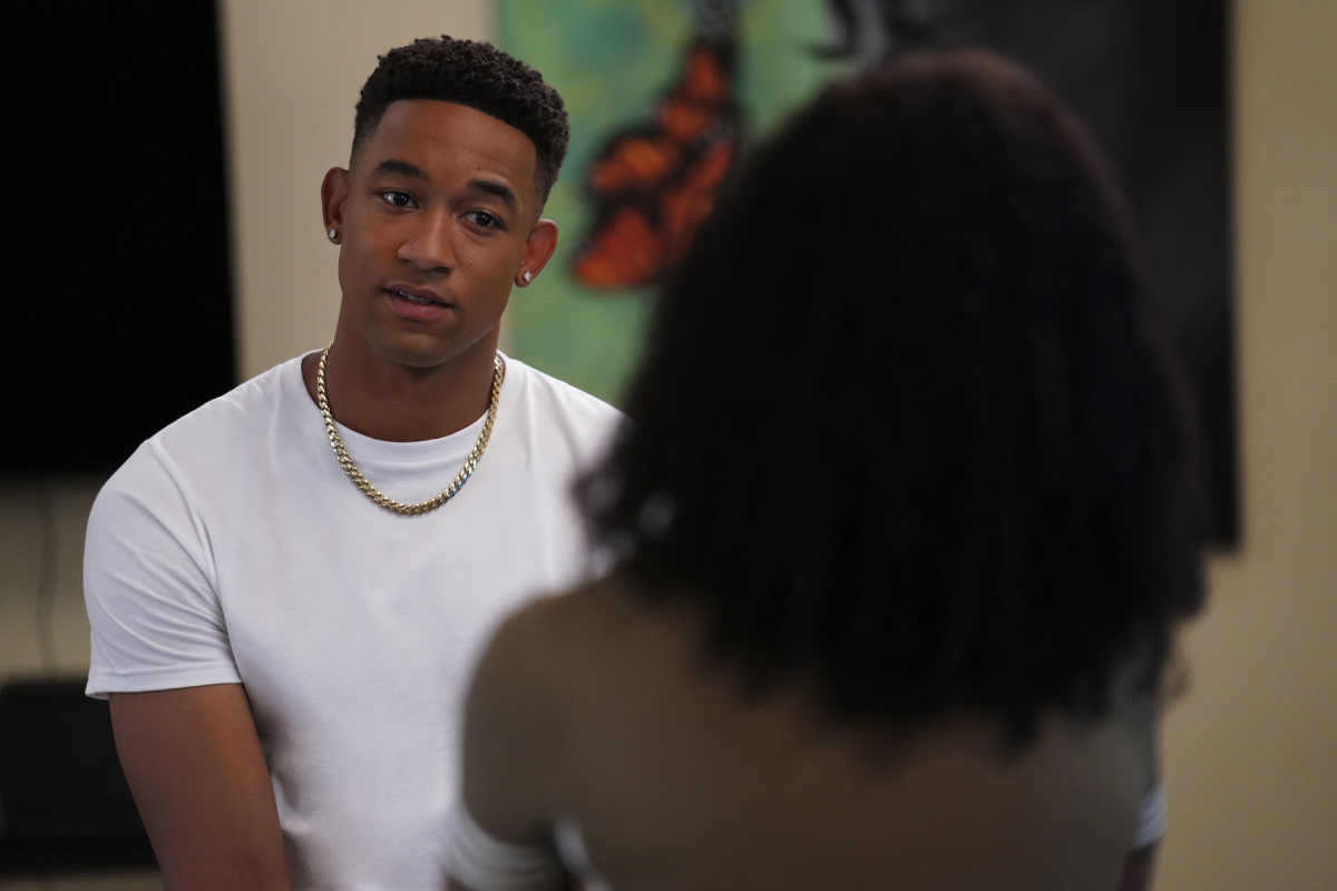 All American: Homecoming Season 1 Episode 3, "Love and War"