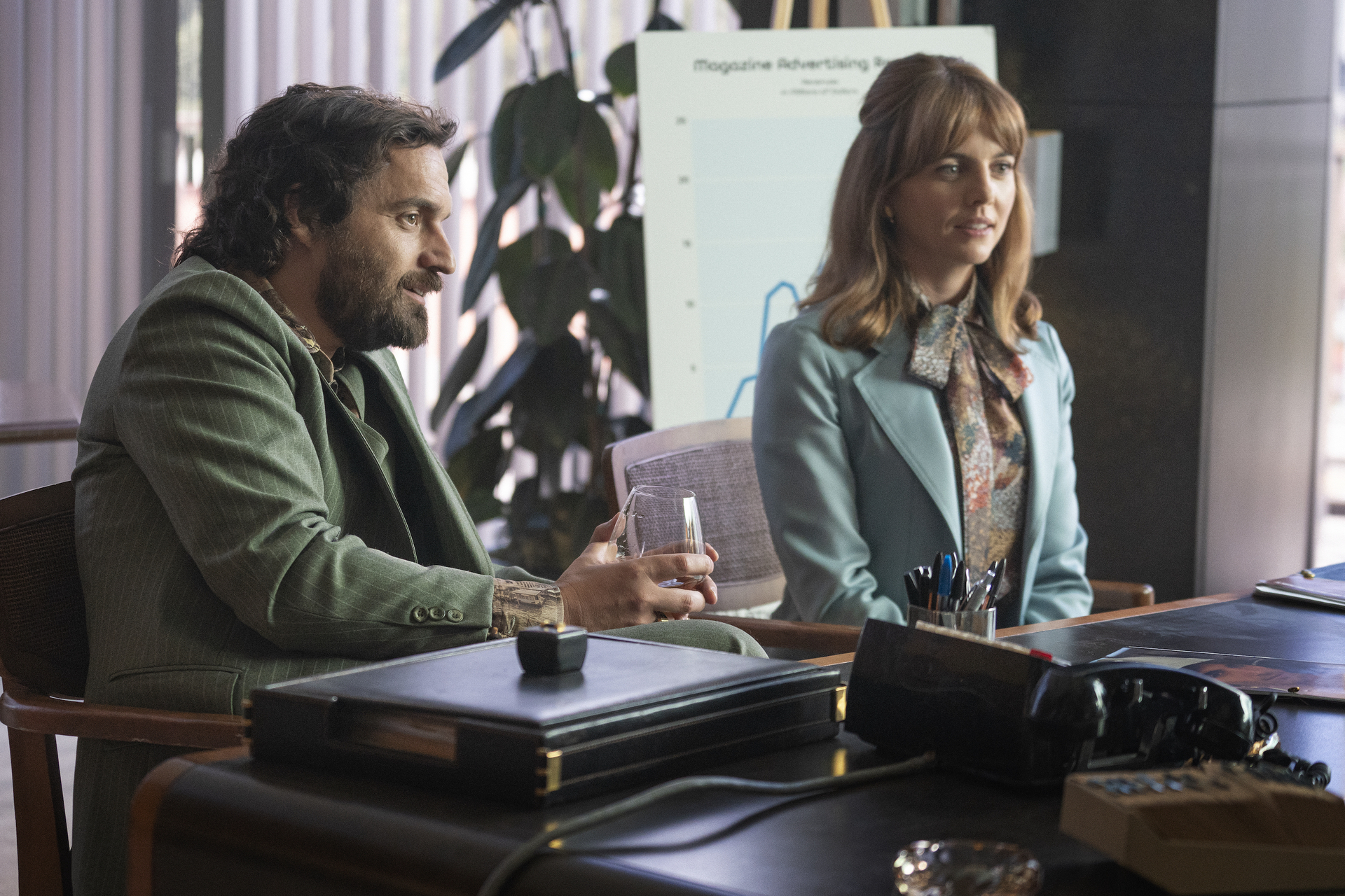 Minx Season 1 Episode 2 - Ophelia Lovibond and Jake Johnson