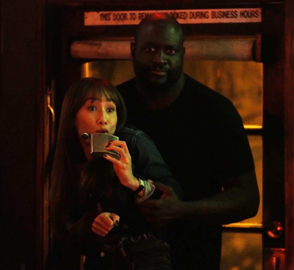 Pivoting Season 1 Episode 9, "Fans Only"