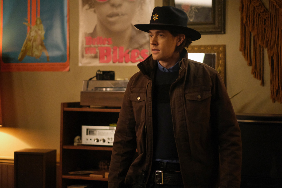 Riverdale Season 6 Episode 9, "Chapter One Hundred and Four: The Serpent Queen’s Gambit"