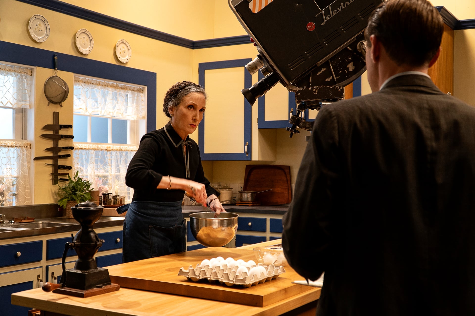 Julia Season 1 Episode 4 - Bebe Neuwirth