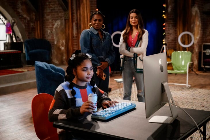 iCarly Season 1 Episode 3 | Tell-Tale TV iCarly Season 1 Episode 3 Interview: Laci Mosley, Jaidyn Triplett on 'iCarly' Season 3