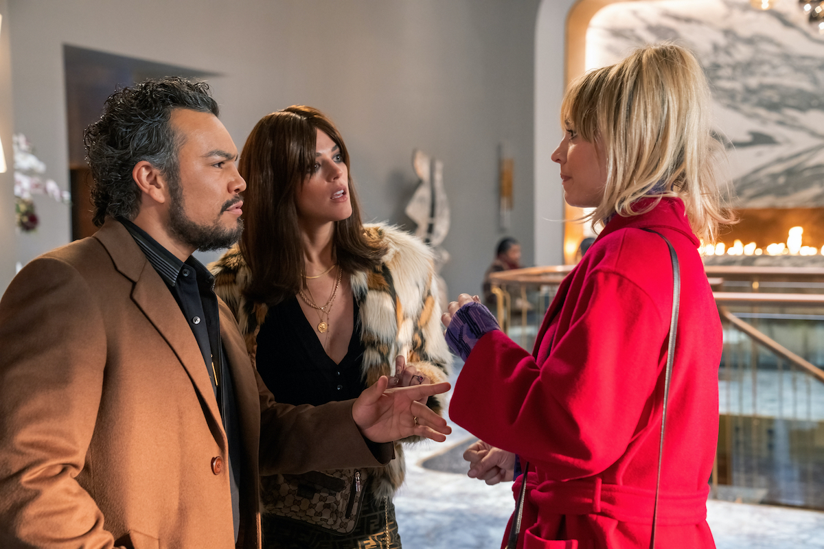 The Flight Attendant Season 2 Episode 1