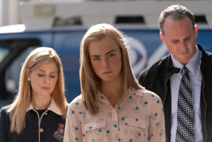 The Girl from Plainville - Season 1 Episode 6 - Talking Is Healing