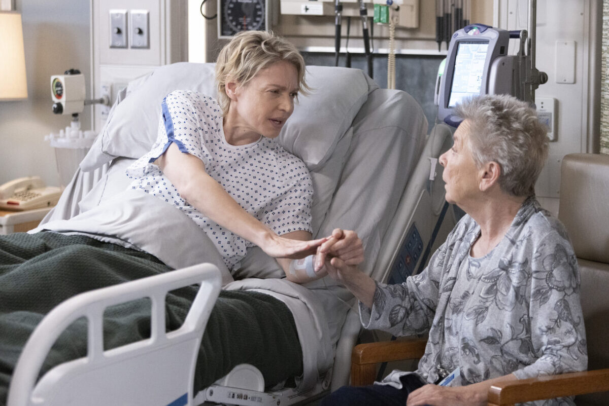 Grey's Anatomy Season 18 Episode 19 — Out for Blood KRISTIN LEHMAN, SANDY  MARTIN | Tell-Tale TV