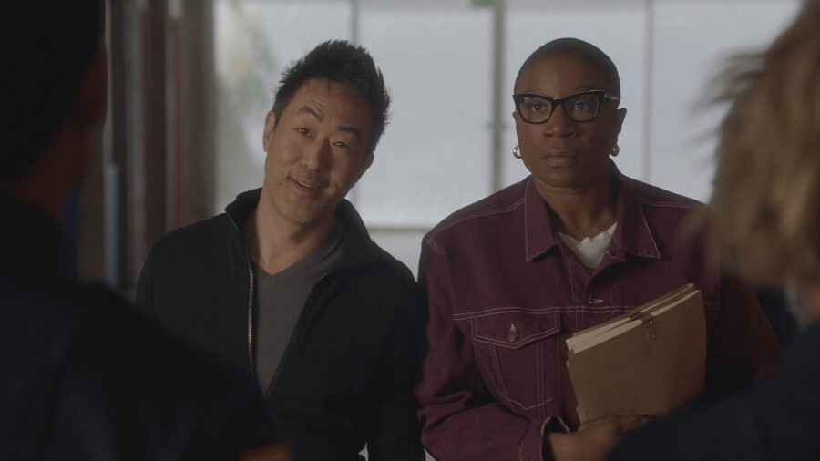 9-1-1 Season 5 Episode 17 - Kenneth Choi and Aisha Hinds