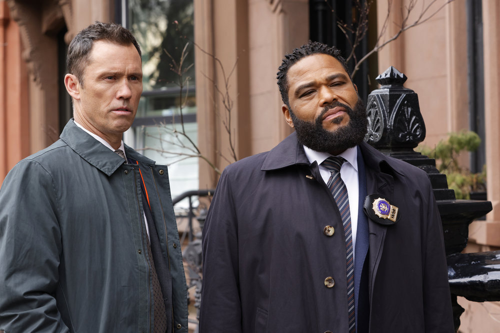 Law & Order Review: Black and Blue (Season 21 Episode 10) - Law And Order Season 21 Episode 2 Cast Impossible Dream