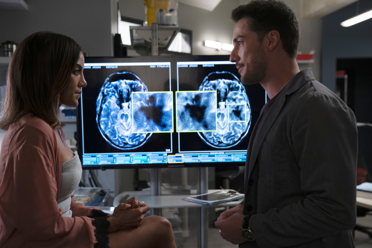 Roswell, NM Season 4 Episode 1